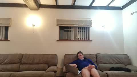 Snapshot of johnathan_stuart33 chatting on 03/25/26, 01:11 johnathan_stuart33 online show from 03/25/26, 01:11