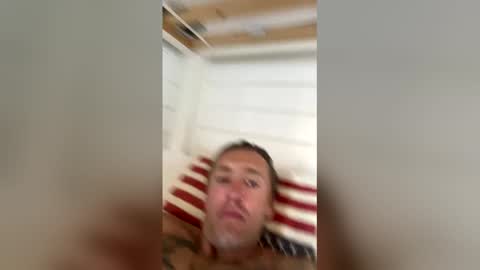 Snapshot of johngiaver3 chatting on 05/06/26, 10:31 johngiaver3 online show from 05/06/26, 10:31