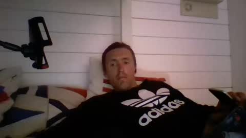 Snapshot of johngiaver3 chatting on 05/11/26, 12:55 johngiaver3 online show from 05/11/26, 12:55