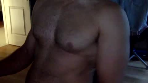 Snapshot of johnhotxxxx chatting on 03/02/25, 10:03 LETSPLAY online show from 03/02/25, 10:03