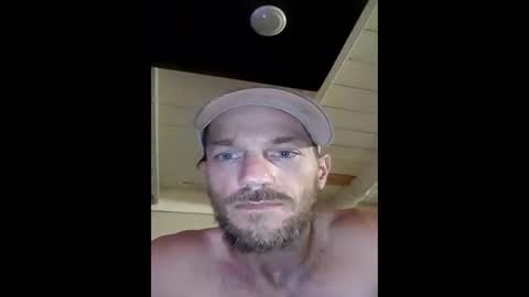 johnionu123 online show from 10/01/25, 04:18