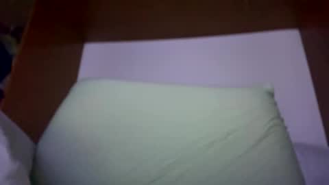 Snapshot of johnjow10 chatting on 01/12/25, 04:52 JOHN online show from 01/12/25, 04:52