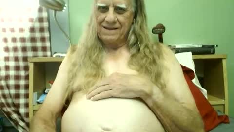 Snapshot of johnnieq1971 chatting on 06/02/26, 01:18 johnnieq1971 online show from 06/02/26, 01:18