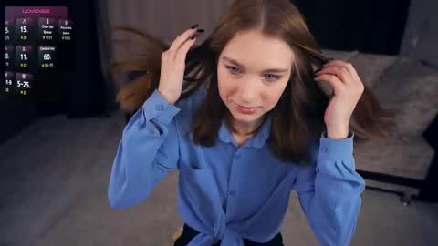 Snapshot of johnnietantum chatting on 11/03/25, 05:47 Rocio online show from 11/03/25, 05:47