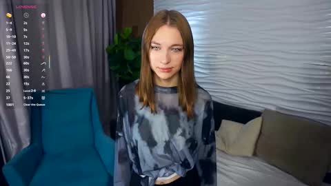 Snapshot of johnnietantum chatting on 11/10/25, 06:29 Rocio online show from 11/10/25, 06:29