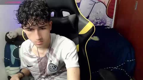 johnny_cagee online show from 12/12/24, 03:54