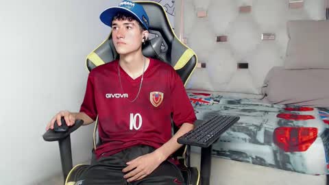 johnny_cagee online show from 09/10/25, 07:41