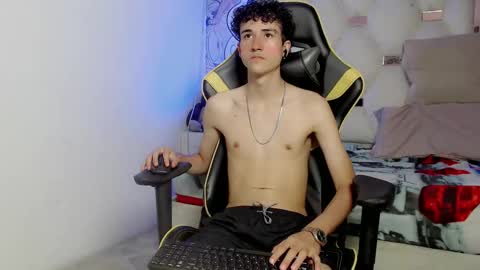 johnny_cagee online show from 09/26/25, 04:05