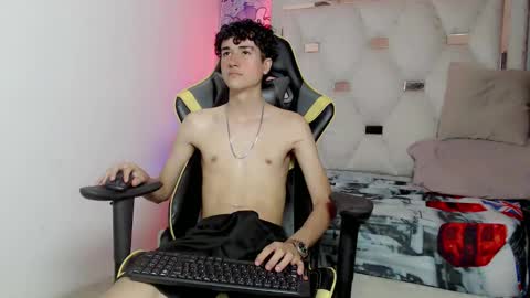 johnny_cagee online show from 10/01/25, 04:40