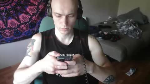 Johnny online show from 09/20/25, 05:08