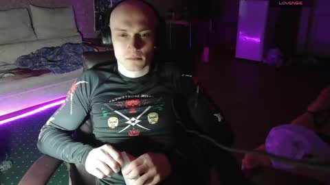 Johnny online show from 04/21/26, 05:06