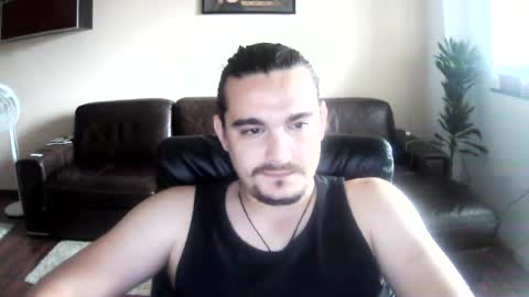 Snapshot of johnnybravovici chatting on 07/04/26, 01:06 johnnybravovici online show from 07/04/26, 01:06