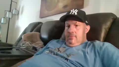 johnnycb7 online show from 10/27/25, 04:55