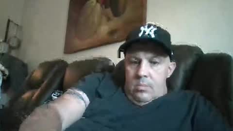 johnnycb7 online show from 12/01/25, 06:35