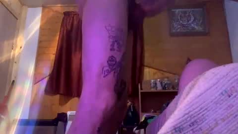 Snapshot of johnnyct36 chatting on 03/09/25, 04:38 johnnyct36 online show from 03/09/25, 04:38