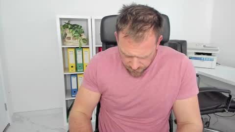 johnnydough82 online show from 01/09/25, 08:03