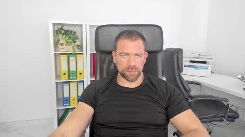 johnnydough82 online show from 01/11/25, 08:33