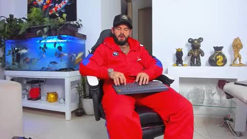 JOHNNY online show from 01/08/26, 01:41