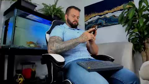 Snapshot of johnnygrayson_ chatting on 07/19/26, 01:42 JOHNNY online show from 07/19/26, 01:42