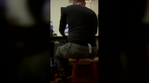 Johnny online show from 04/10/26, 08:13