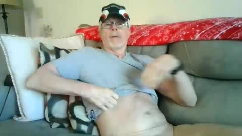 johnnyrocket12345678 online show from 11/16/25, 02:22