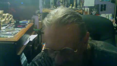 johnnyshung1 online show from 09/09/25, 04:06