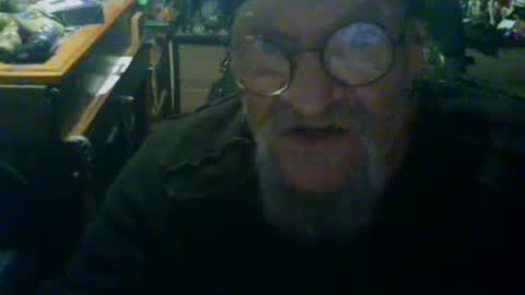 johnnyshung1 online show from 10/23/25, 06:28