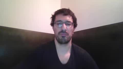 Snapshot of johnparis7575 chatting on 01/17/25, 09:28 Johnfrench online show from 01/17/25, 09:28