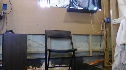 Snapshot of johnplayer23 chatting on 12/27/24, 07:57 johnplayer23 online show from 12/27/24, 07:57