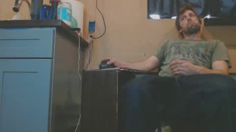 Snapshot of johnplayer23 chatting on 01/19/25, 02:38 johnplayer23 online show from 01/19/25, 02:38