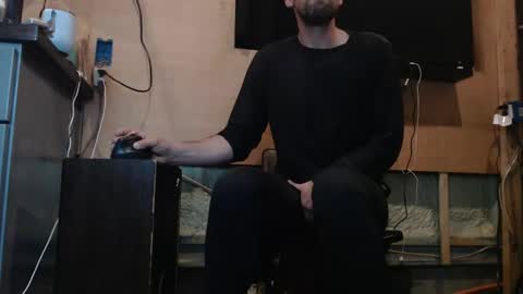 Snapshot of johnplayer23 chatting on 02/15/25, 08:33 johnplayer23 online show from 02/15/25, 08:33