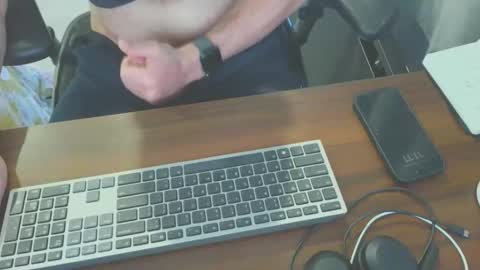 johnprivate494 online show from 09/29/25, 01:11