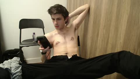 Snapshot of johnresmain chatting on 04/06/26, 12:08 johnresmain online show from 04/06/26, 12:08