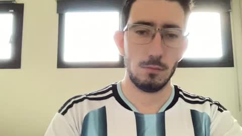 Snapshot of johnukber chatting on 07/19/26, 04:54 John Ukber online show from 07/19/26, 04:54