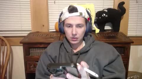 Snapshot of johstondude chatting on 10/30/25, 11:05 Johston online show from 10/30/25, 11:05