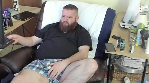 Snapshot of joi4you chatting on 03/12/25, 08:51 Voyeur online show from 03/12/25, 08:51