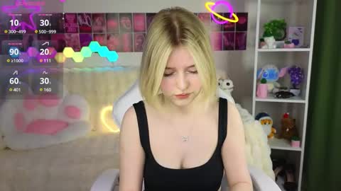 Paula online show from 02/23/25, 12:30