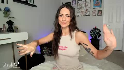    online show from 07/06/26, 12:40