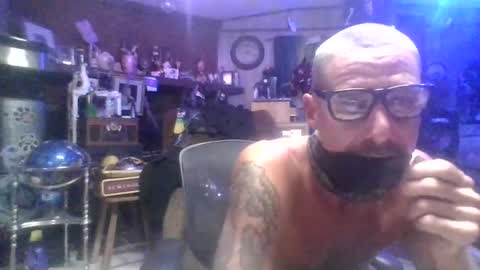 Snapshot of jokathegemini chatting on 10/04/25, 10:35 JokatheGemini online show from 10/04/25, 10:35