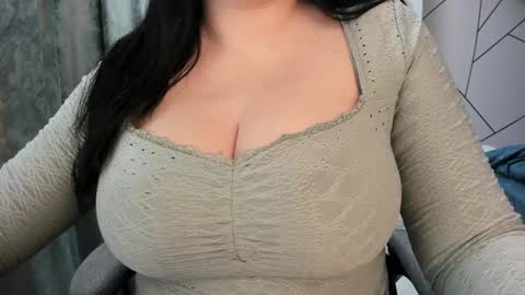 Jolene online show from 01/01/25, 03:46