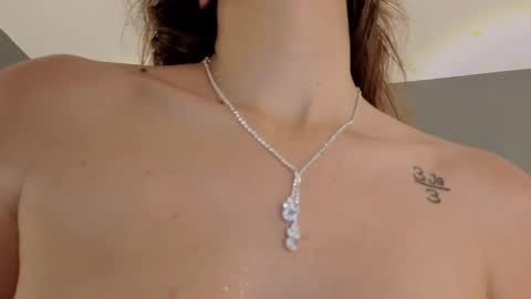 jolie_lov online show from 10/08/25, 01:20