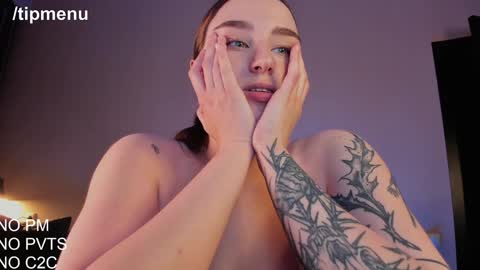 Jolie  My snapchat got deleted. If you were subscribed dm me my former username or scroll down and click on snapchat media online show from 12/28/24, 04:52