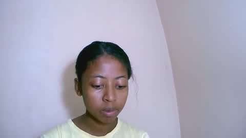 joliekah27 online show from 11/02/25, 08:00