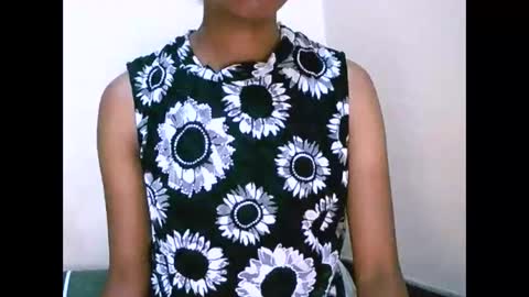 joliekah27 online show from 11/08/25, 06:51