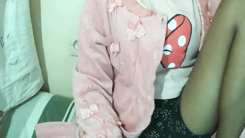 joliekah27 online show from 01/07/26, 08:44