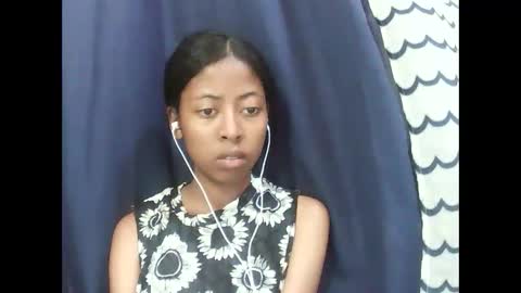 joliekah27 online show from 03/04/26, 07:58