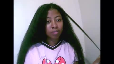 joliekah27 online show from 04/22/26, 07:59