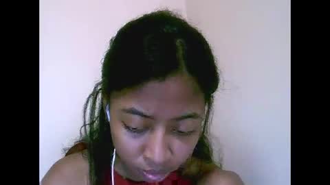 joliekah27 online show from 05/18/26, 07:47