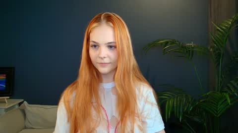 Snapshot of jolly_bean chatting on 01/16/25, 12:31 Polly  online show from 01/16/25, 12:31