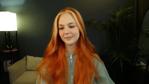Snapshot of jolly_bean chatting on 03/08/25, 02:34 Polly  online show from 03/08/25, 02:34